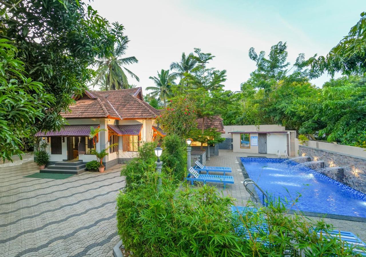 Pop Tavern Kovalam Beach Villa By Voye Homes Exterior foto